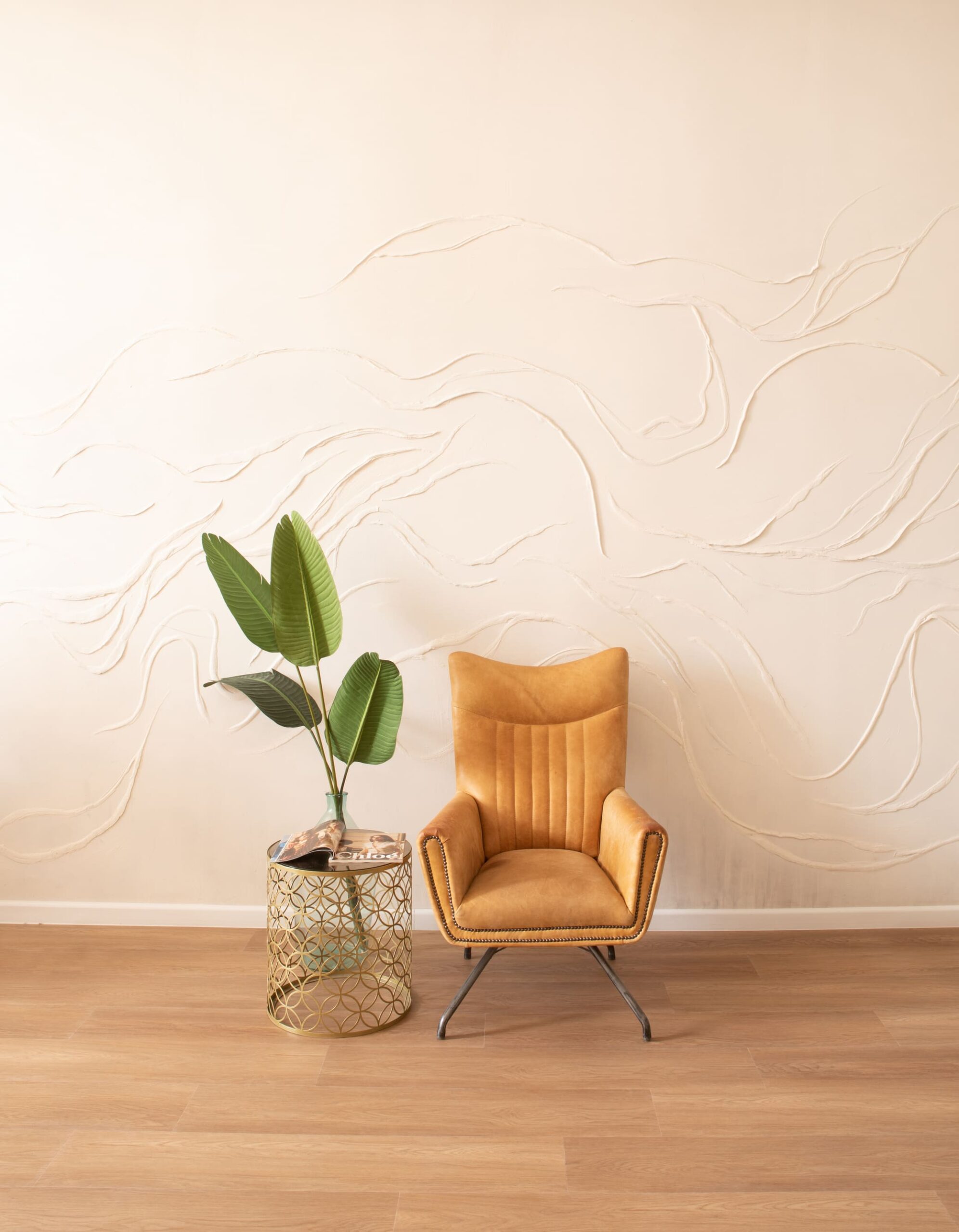 Кварцвиниловый SPC ламинат Vinilam Vinipol Дуб Шера 8866-EIR 1220×228×6 фото в интерьере